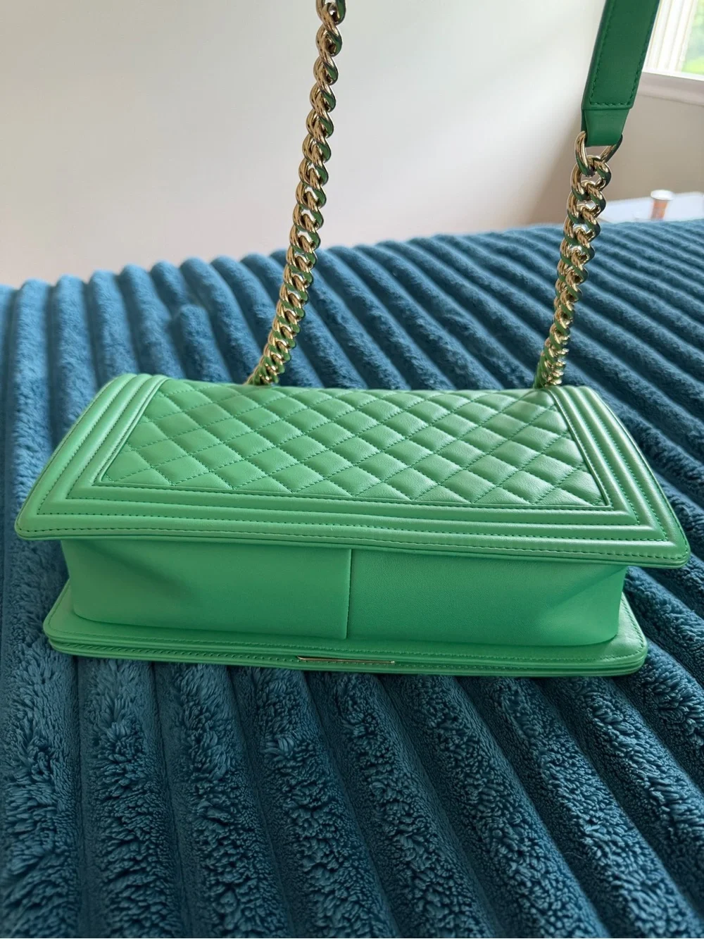 CHANEL excellent